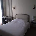 Hôtel Central 3*