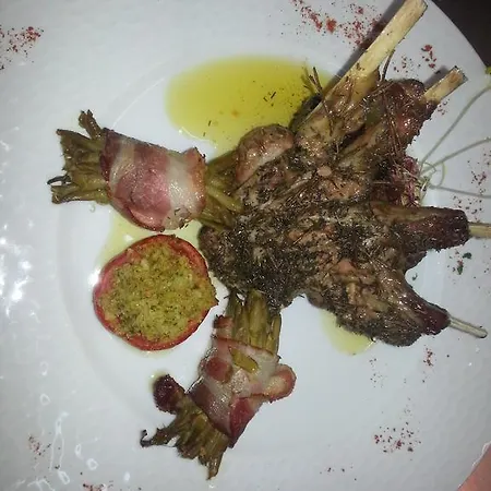 オテル セントラル 3* Chaunay