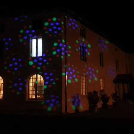 オテル セントラル ホテル 3*