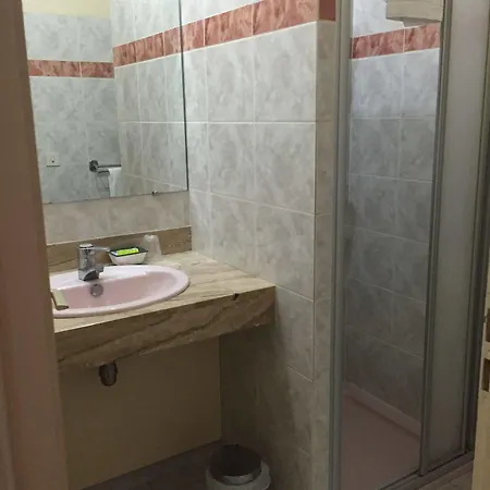 オテル セントラル ホテル 3*